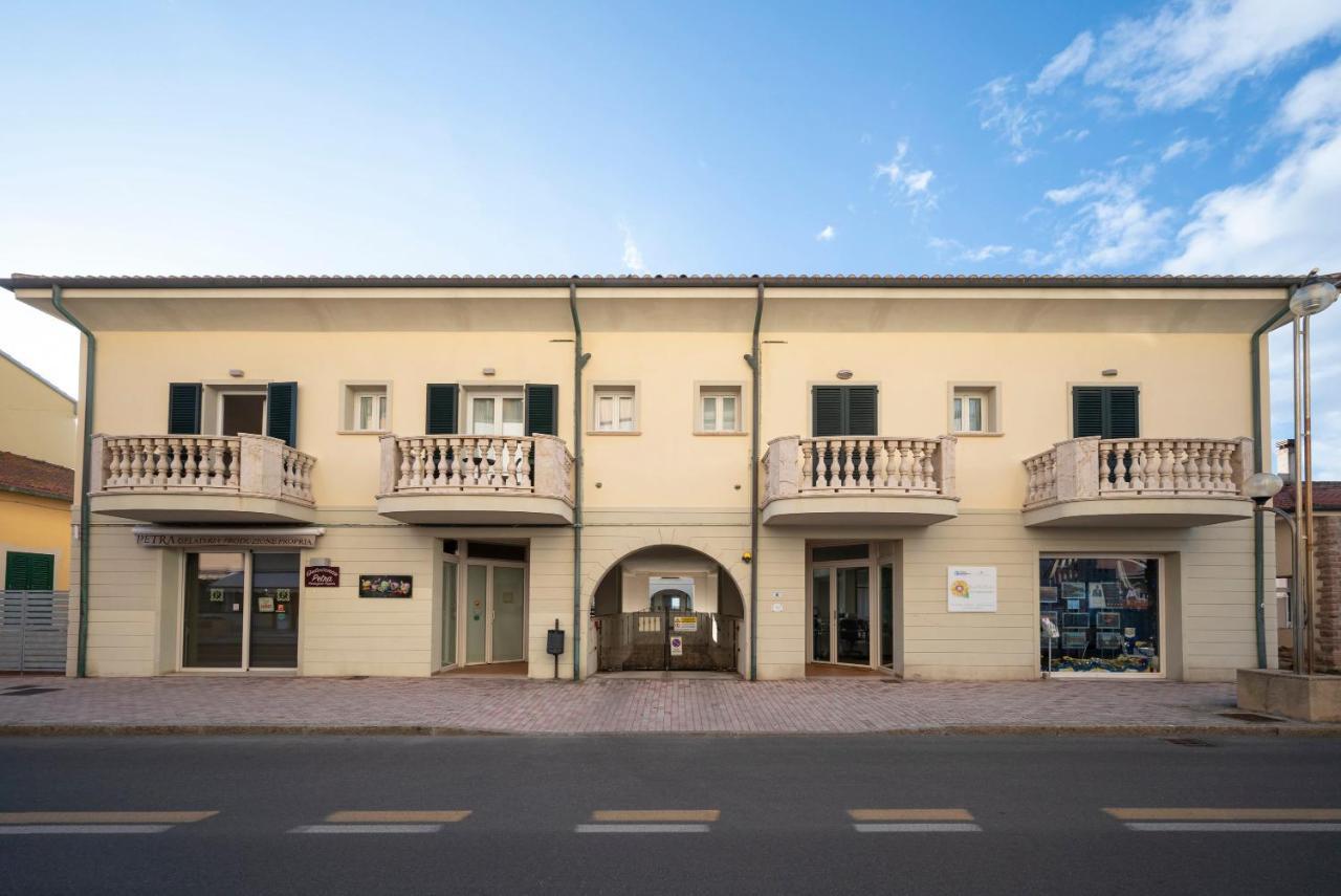 Il Faro Appartamenti San Vincenzo Bagian luar foto