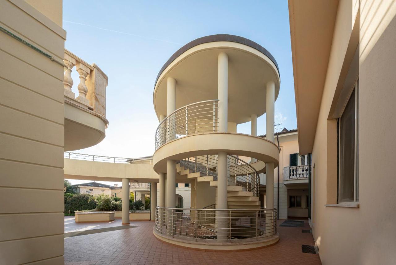 Il Faro Appartamenti San Vincenzo Bagian luar foto